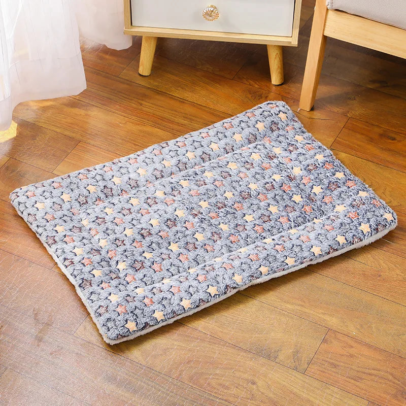 Thickened Flannel Pet Sleeping Mat For Dogs And Cats